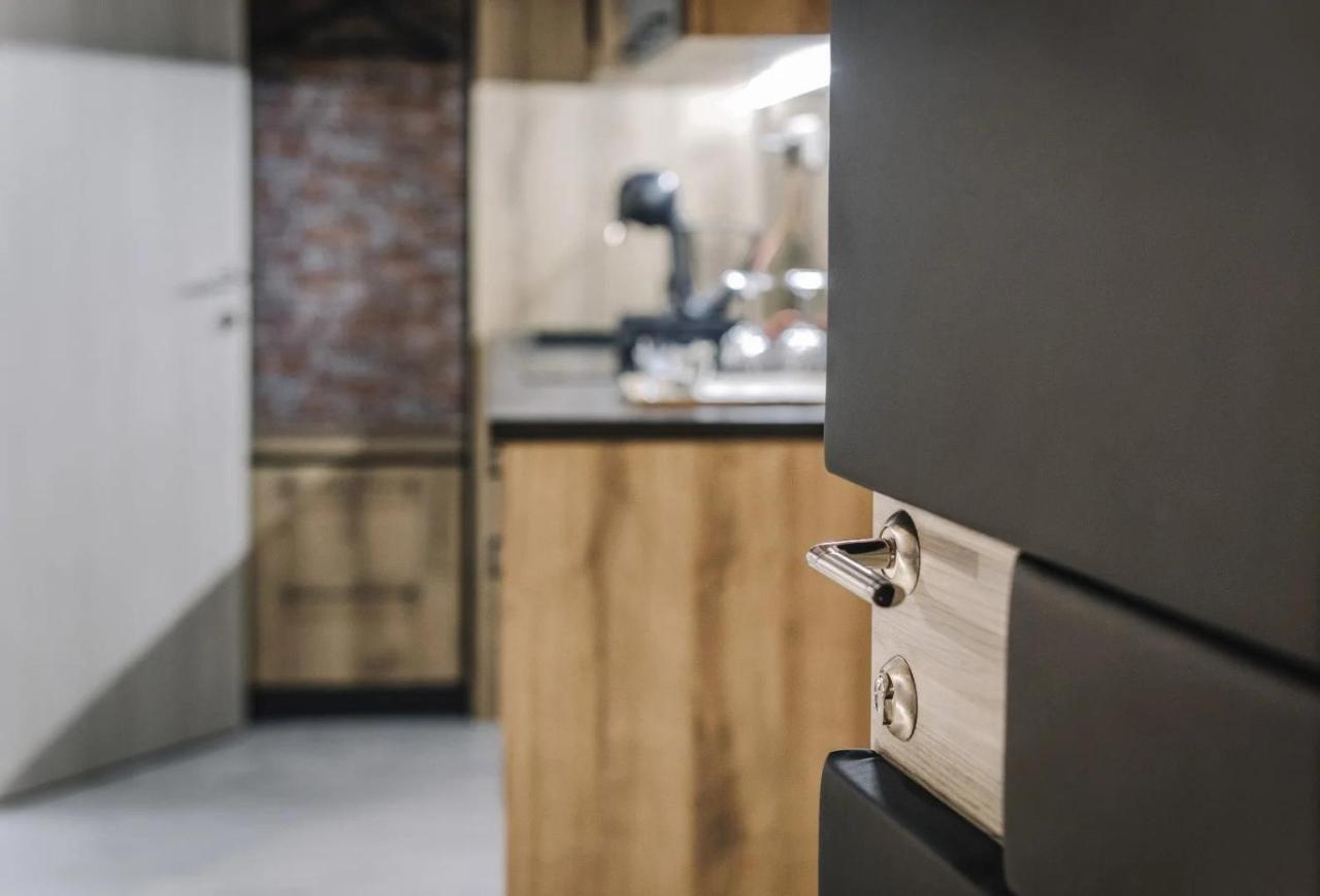 Apartmanhaz Soho Győr Exteriör bild