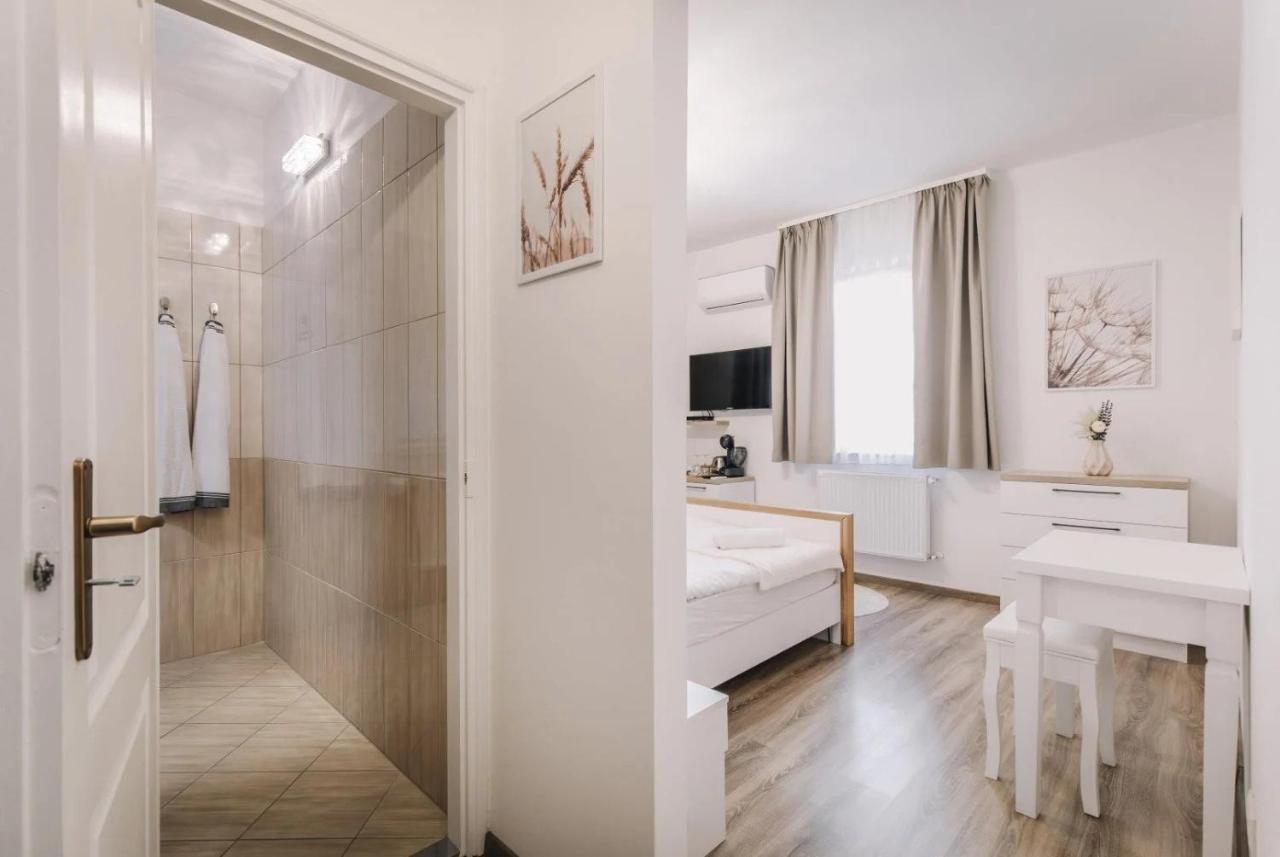Apartmanhaz Soho Győr Exteriör bild