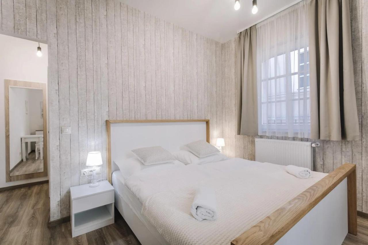 Apartmanhaz Soho Győr Exteriör bild