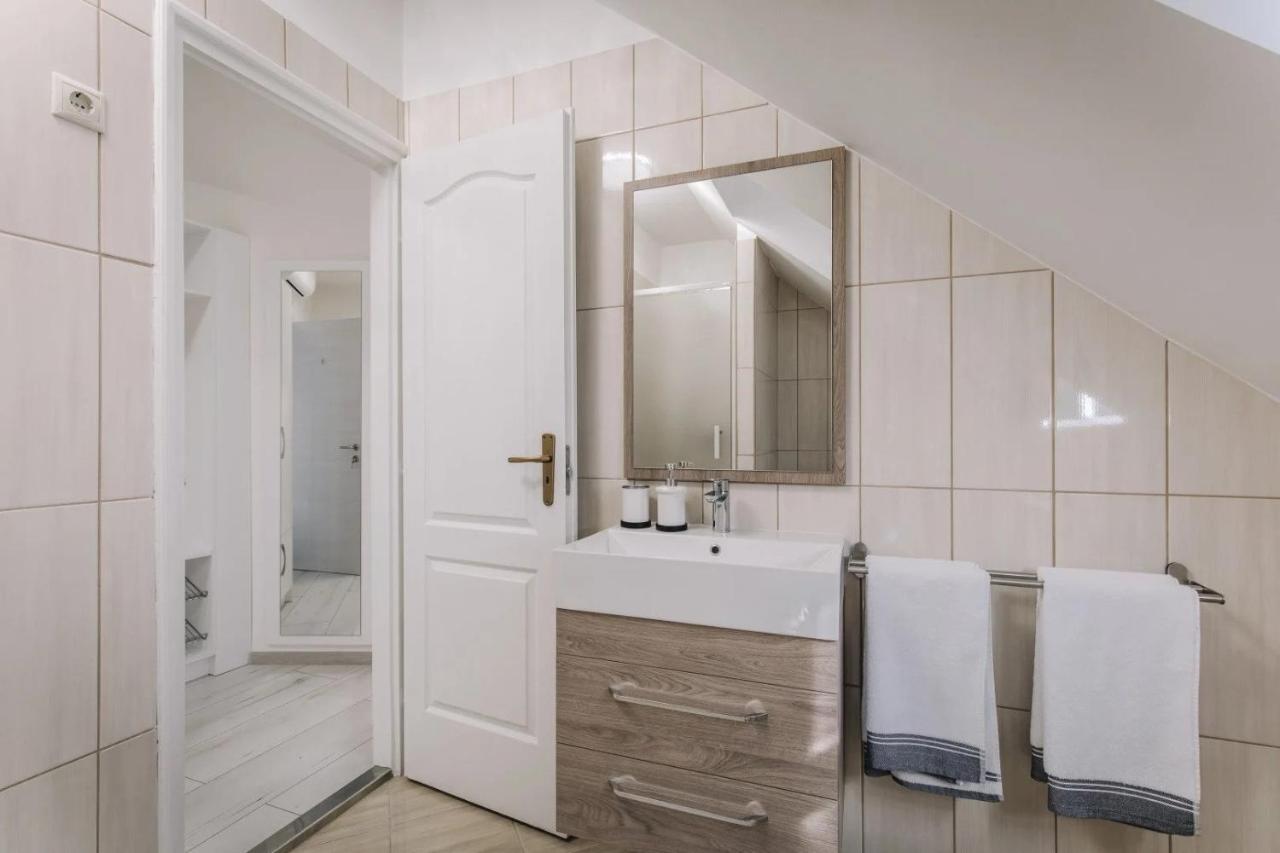 Apartmanhaz Soho Győr Exteriör bild