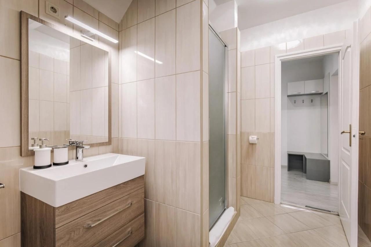 Apartmanhaz Soho Győr Exteriör bild