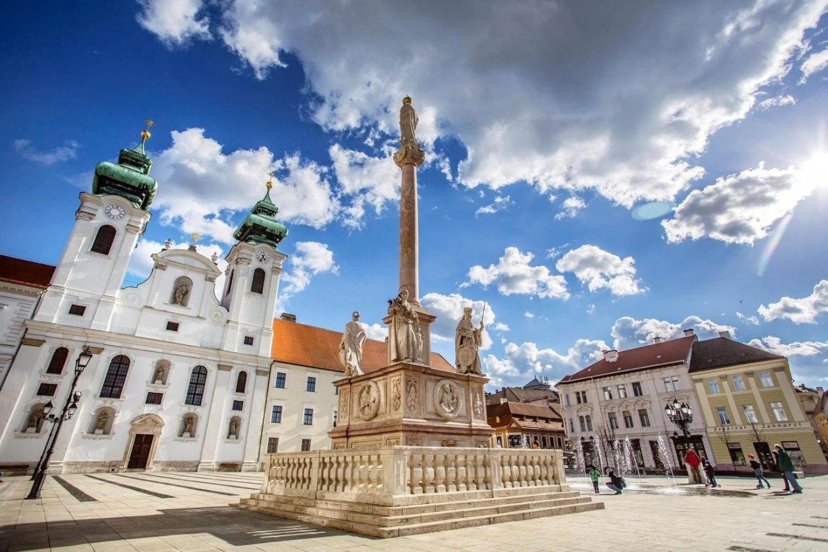 Apartmanhaz Soho Győr Exteriör bild